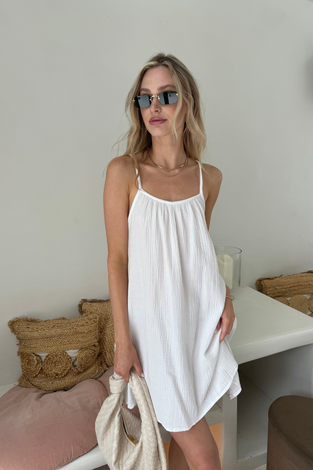 Mušelínové šaty na ramínka krátké